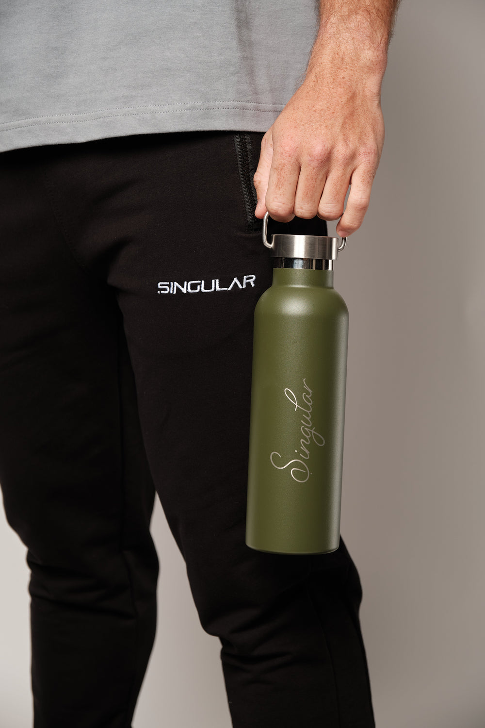 Singular Signature Water Bottle#DarkOliveGreen